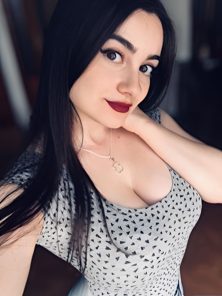 Инга привлекальеная девушка из Клинцов цена от 5000 руб