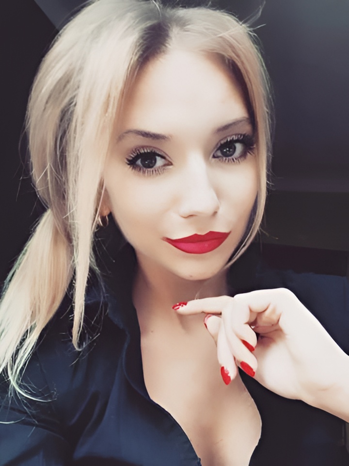 Лиза привлекальеная девушка из Клинцов цена от 2500 руб