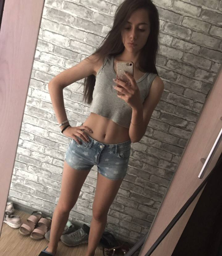 Софья привлекальеная девушка из Клинцов цена от 4000 руб