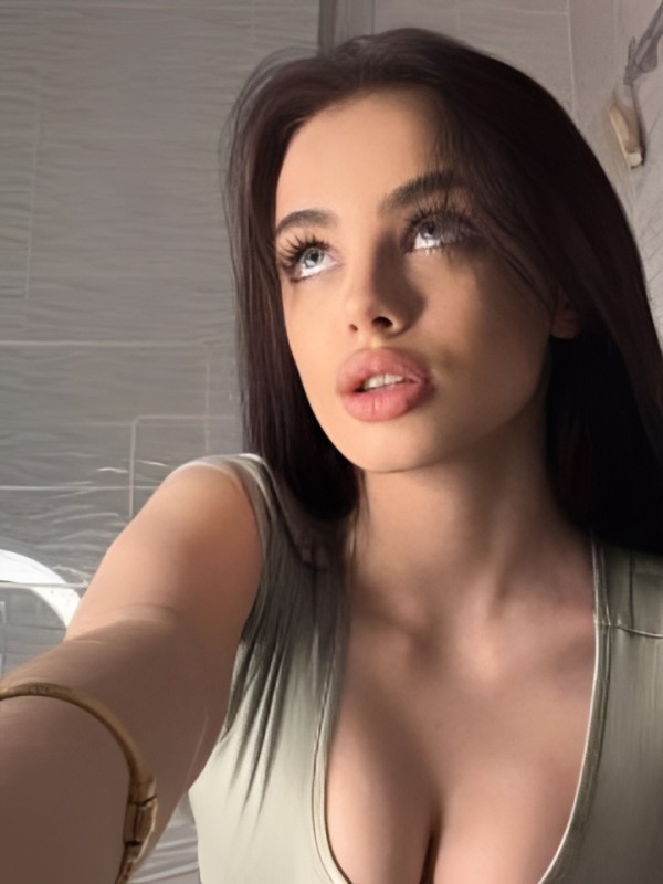 Анфиса привлекательная девушка из Клинцов цена от 4000 руб