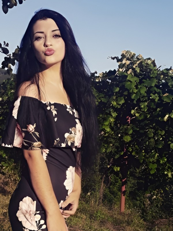 Ангелина привлекательная девушка из Клинцов цена от 4000 руб