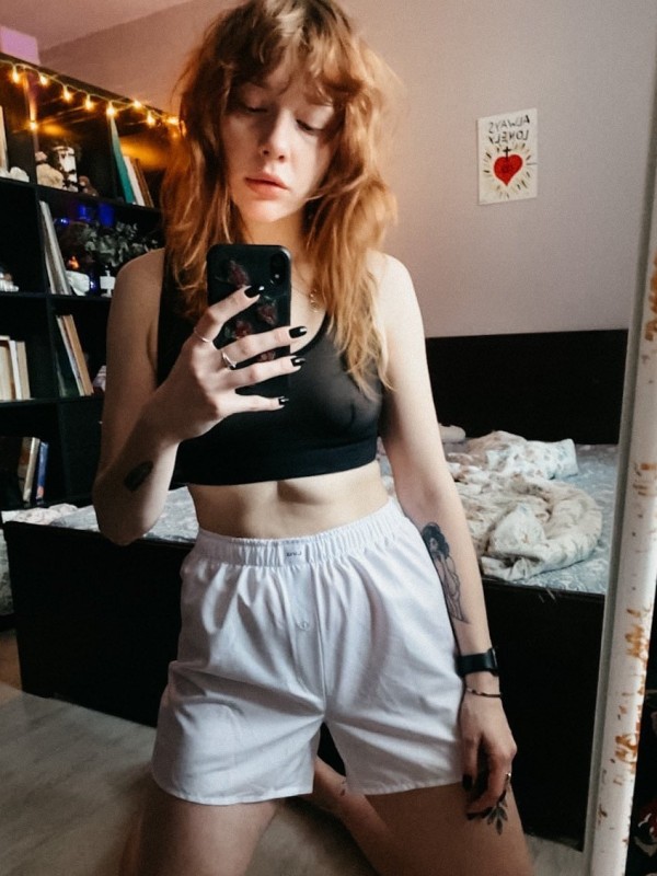 Аида привлекательная девушка из Клинцов цена от 3000 руб