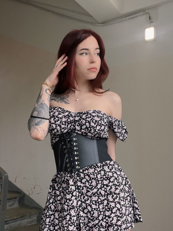 Кристи привлекательная девушка из Клинцов цена от 3000 руб